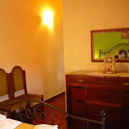 Farmház Biologico La Casa Degli Gnomi *